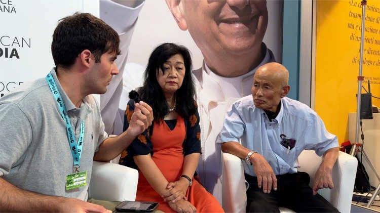 Mimaki: “De Hiroshima, uma mensagem de paz aos jovens de todo o mundo” Mimaki: “De Hiroshima, uma mensagem de paz aos jovens de todo o mundo”