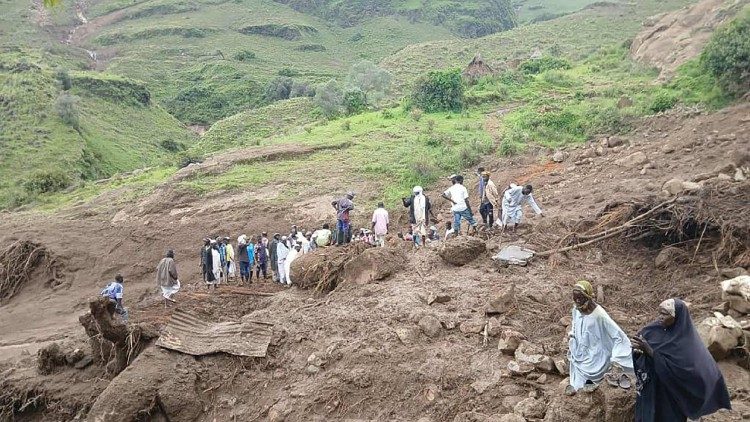 Sudão: deslizamento de terra em Darfur, mais de mil mortos