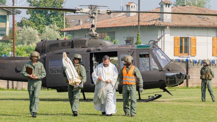A peregrinação da imagem de Nossa Senhora de Fátima nas prisões italianas A peregrinação da imagem de Nossa Senhora de Fátima nas prisões italianas