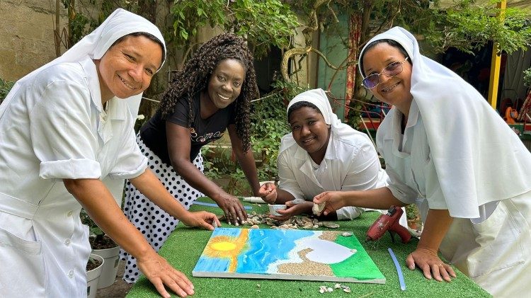 Itália: franciscanas apostam em formação lúdica liderada por scalabriana brasileira Itália: franciscanas apostam em formação lúdica liderada por scalabriana brasileira