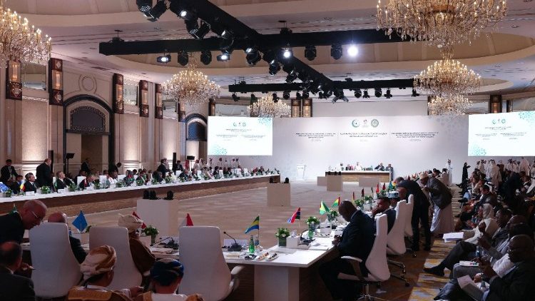 Após ataque, Catar convoca cúpula e pede sanções contra Israel