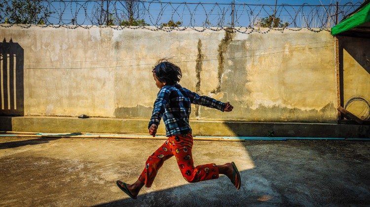 Mianmar: uma Igreja ao lado dos que sofrem