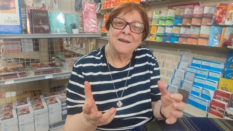 Irmã Joana Puntel: “a cultura digital não é mais online ou offline, ela é onlife”