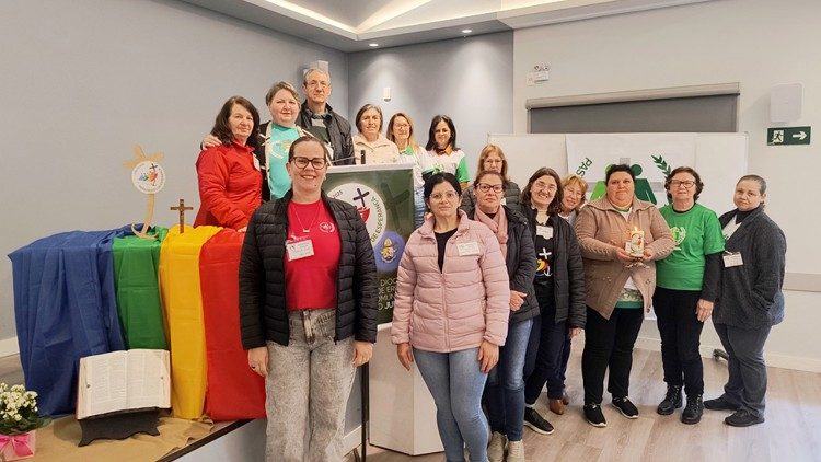 Coordenação nacional da Pastoral da Criança em escuta às lideranças locais gaúchas