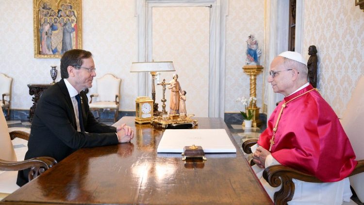 Papa recebe Hergoz: cessar-fogo urgente em Gaza e entrada de ajuda humanitária