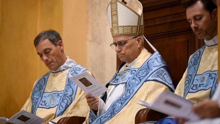 Papa: como Maria, devemos aprender a confiar. O tempo de Deus é perfeito