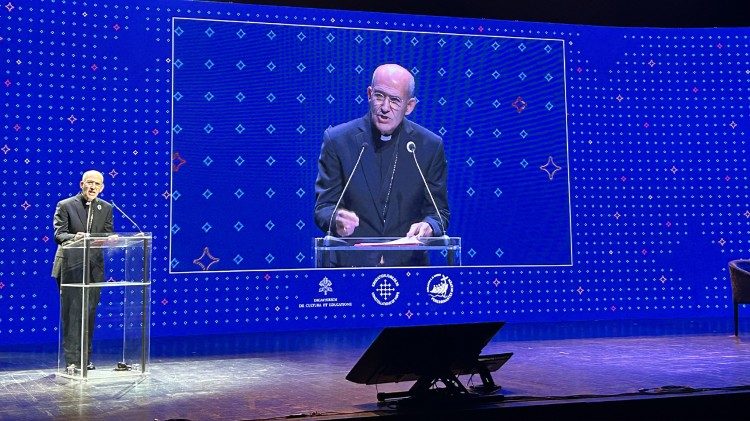 Constelações educativas, um congresso Internacional por um pacto com o futuro