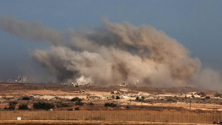 Gaza: forças israelenses lançam novos ataques após retomada do cessar-fogo