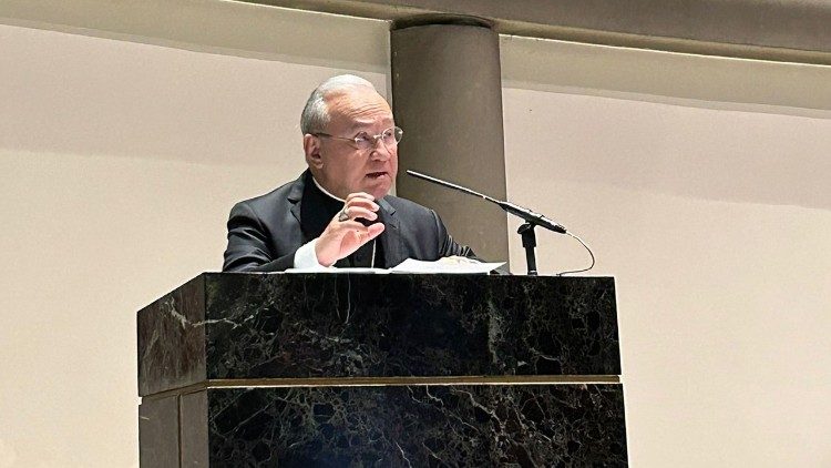 Peña Parra: a Igreja deve ser sinodal para enfrentar os desafios do terceiro milênio