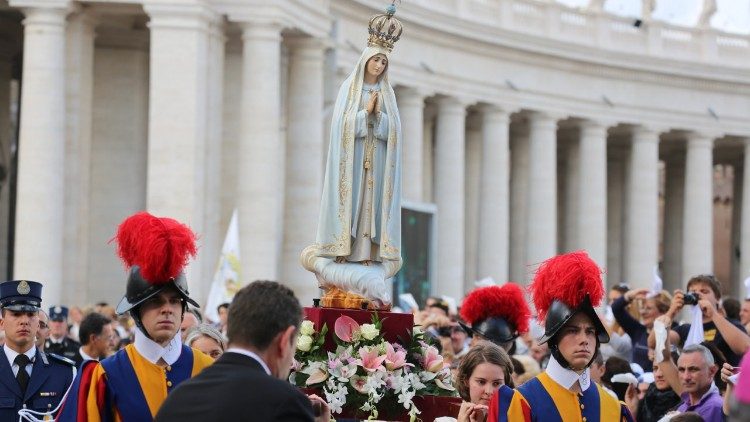 Imagem de Nossa Senhora de Fátima parte na sexta-feira de Portugal ao encontro do Papa