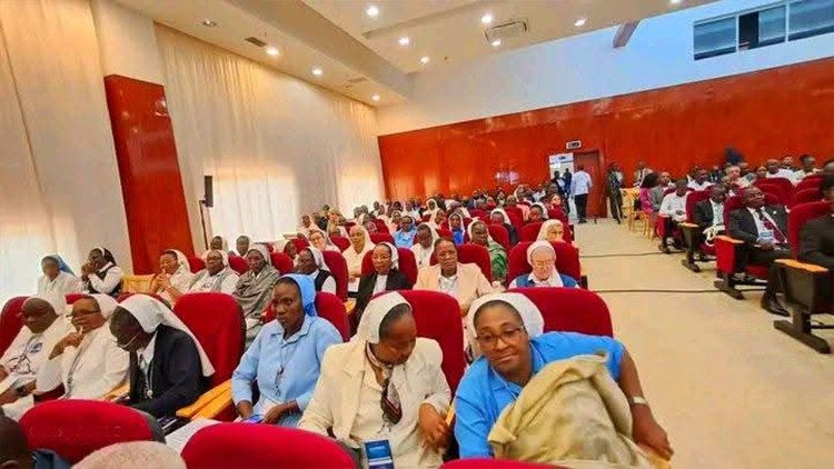 Teve início, em Luanda, o Congresso Nacional da Reconciliação, uma iniciativa da CEAST