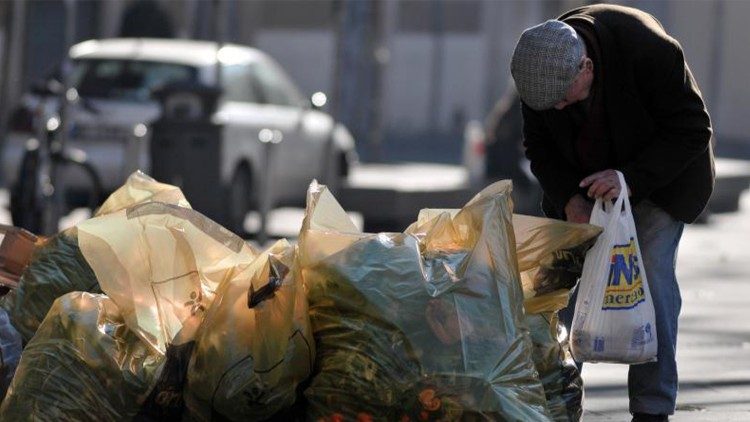 O pobre como ícone vivo: jejum, oração e esmola na tradição oriental