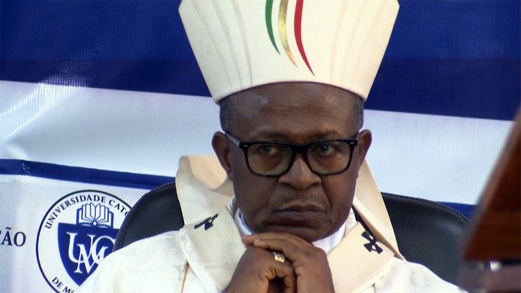 Moçambique – Dom Inácio Saure pede oração pelas vocações