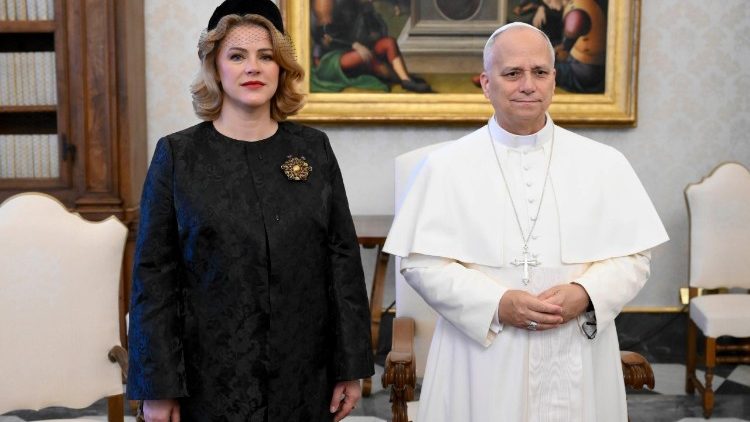 Papa recebe primeira-ministra da Letônia