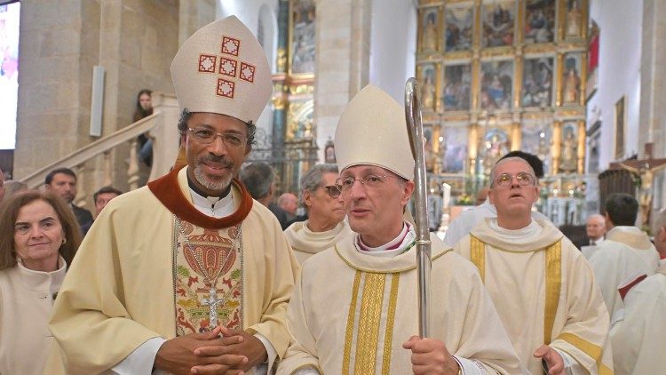A viagem dos cinco Sacramentos, com ordenação episcopal de D. Pedro Fernandes