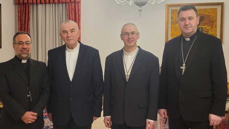 Dois sacerdotes libertados da prisão na Belarus