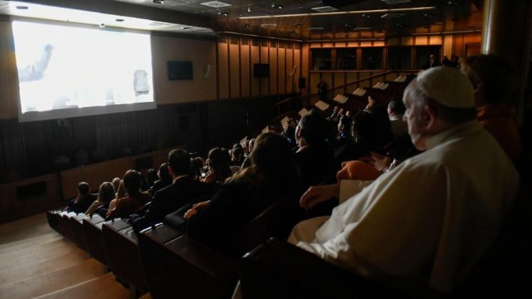 Os Papas e o cinema, beleza que salva