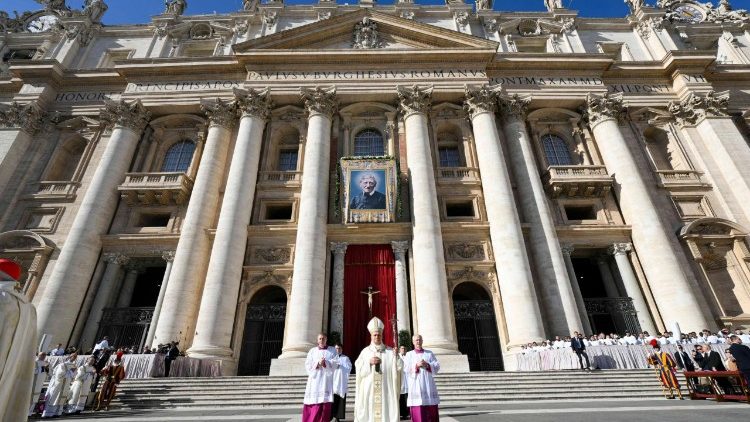 Papa: São John Henry Newman patrono da Universidade Urbaniana