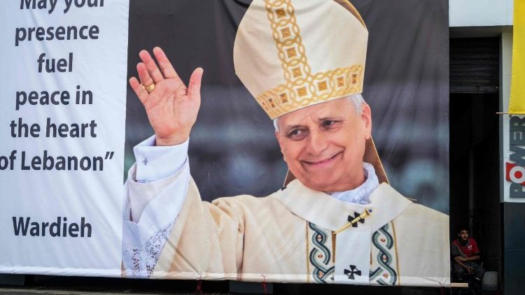 O Papa entre São Charbel, os últimos e o Porto, sinais de renascimento do país