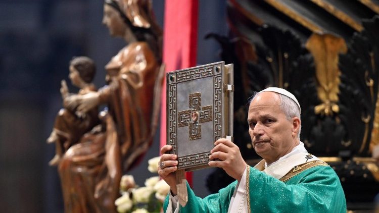 Papa exorta à reflexão para a difusão da Bíblia no ambiente digital