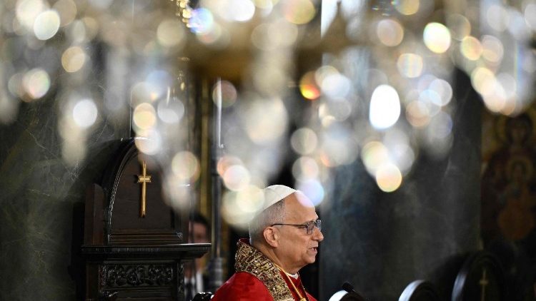 De Istambul a Beirute, o quarto dia de Leão XIV em imagens