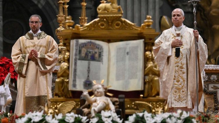 Papa na Missa de Natal: estamos ao serviço de uma presença que suscita o bem