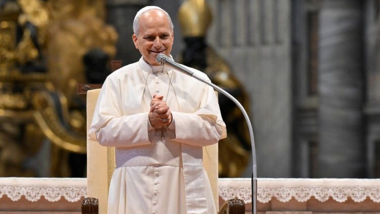 Papa a educadores católicos na África: dar esperança aos jovens em fuga