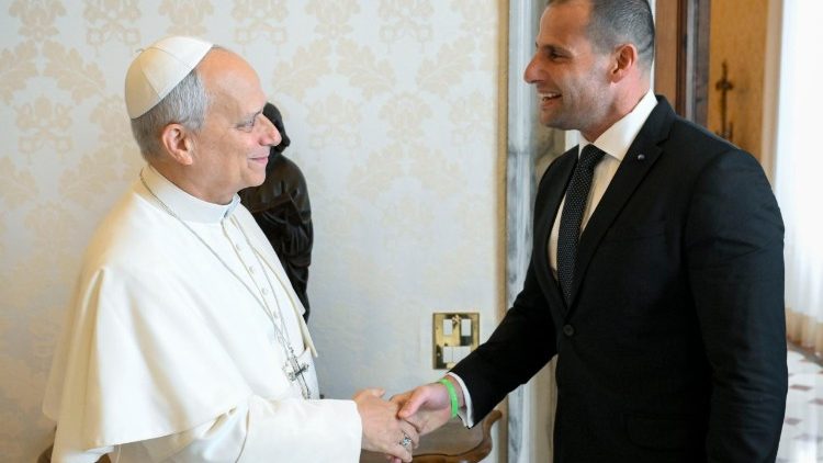Papa recebe em audiência o primeiro-ministro da República de Malta