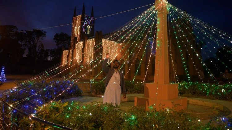 Paquistão: pela primeira vez, governo promove festejos do Natal