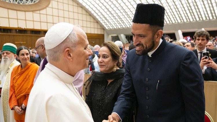 A viagem internacional do Papa Leão XIV: reflexões como muçulmano