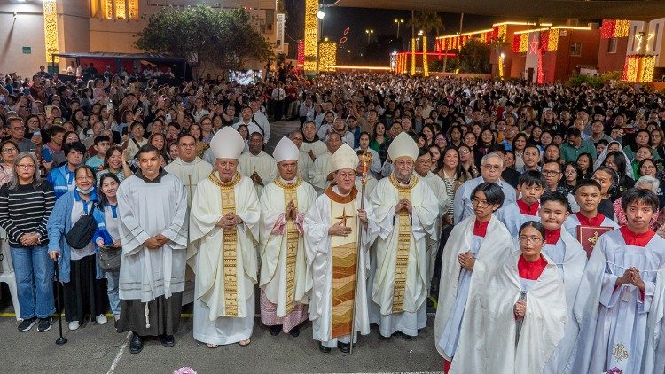 Visita do cardeal Tagle ao Vicariato da Arábia do Sul