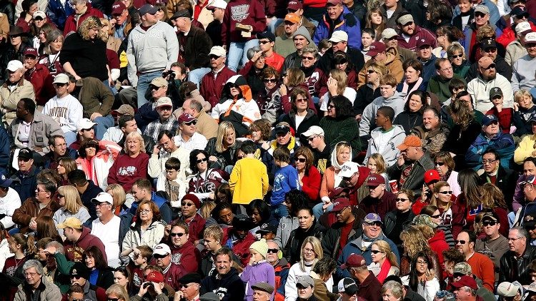 Cardeal Tempesta: Rumo a uma humanidade desarmada e desarmante