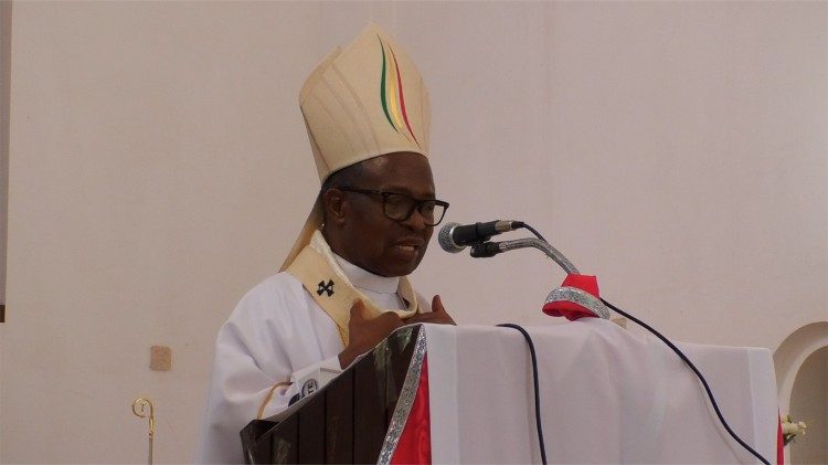 Dom Inácio Saúre: “Famílias moçambicanas devem seguir o exemplo da Sagrada Família”