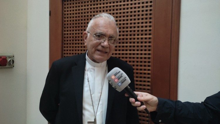 Autoridades venezuelanas despojam o cardeal Porras de seu passaporte