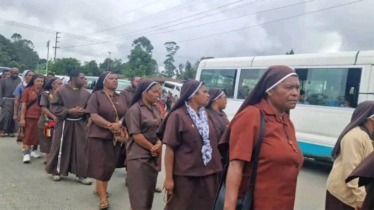 Papua Nova Guiné: a presença das Irmãs Franciscanas de Maria na vida pastoral local