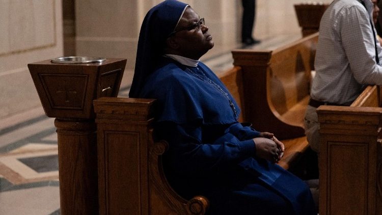 Sacerdote nigeriano é libertado após dois meses de cativeiro