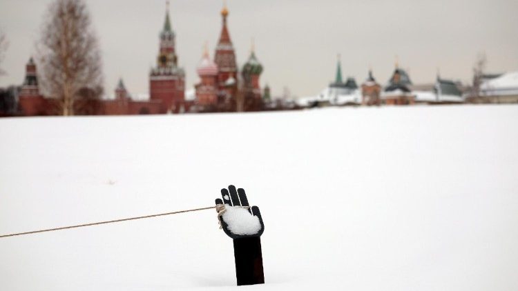 O ‘Velho Ano Novo’ de uma Rússia ‘congelada na guerra’