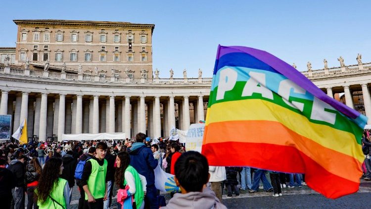 Ucrânia, o Papa: parem a guerra, graves consequências para os civis
