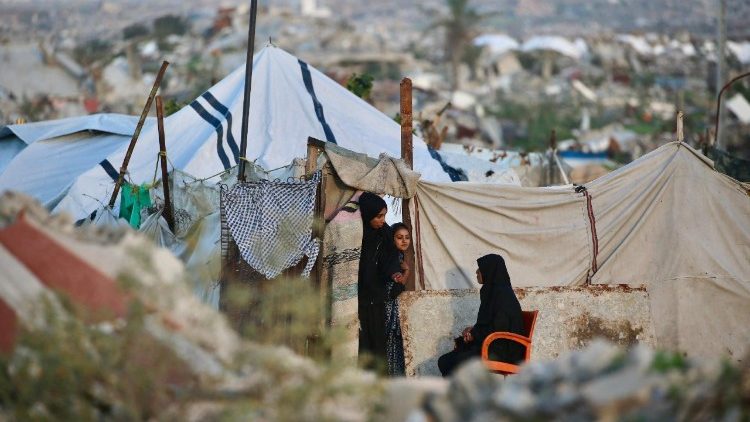 Gaza: mais mortos nas tendas dos deslocados. A situação humanitária piora