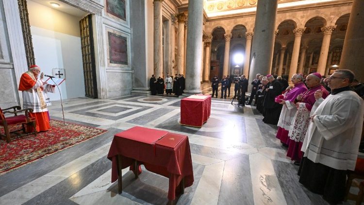 Selada a Porta Santa da Basílica de São Paulo Fora dos Muros