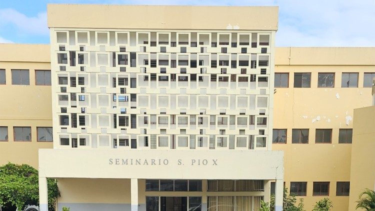 Cheias condicionam o arranque do ano lectivo nos Seminários Maiores em Moçambique