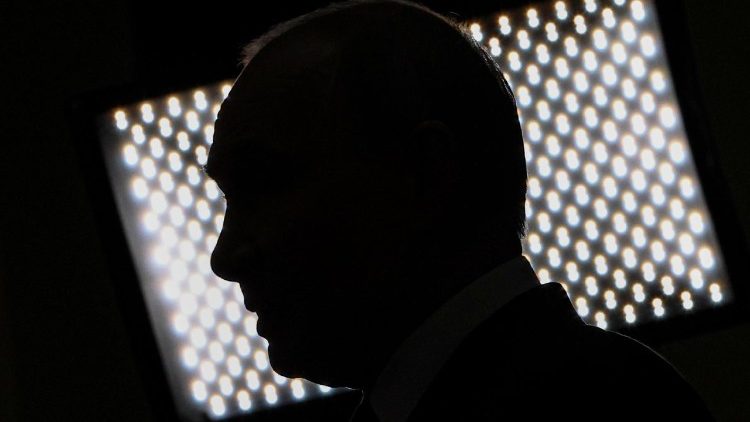 O silêncio de Putin sobre a Venezuela e o Irã