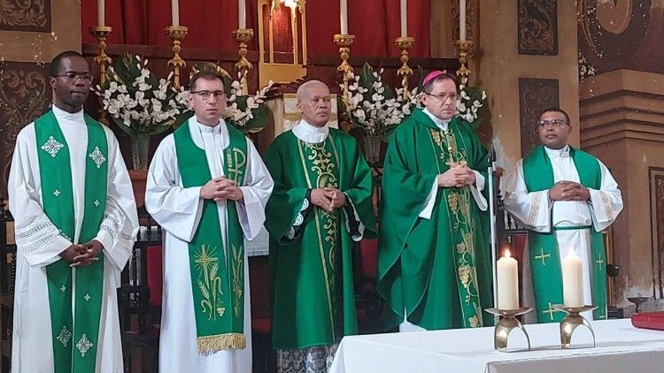 Núncio Apostólico Dom Waldemar Sommertag visita a Diocese de Mindelo, em Cabo Verde