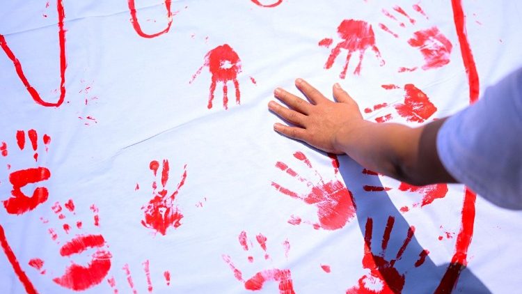 Na Colômbia, em aumento o número de crianças-soldado