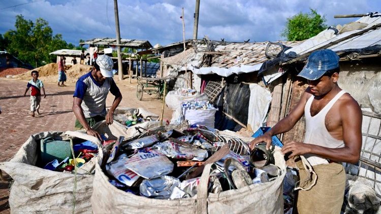 Mianmar enfrenta uma “policrise” cinco anos após o golpe militar