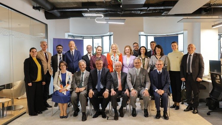 KAICIID reúne 21 membros da UE  para mesa-redonda sobre diálogo e coesão social