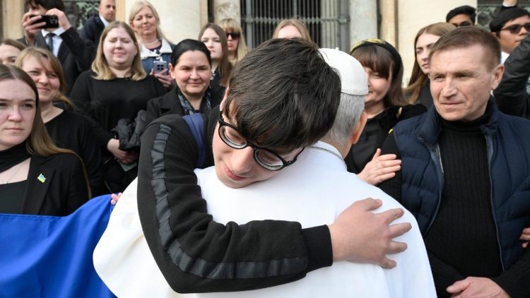 Ucrânia: o amor de familiares de desaparecidos e prisioneiros que não desiste