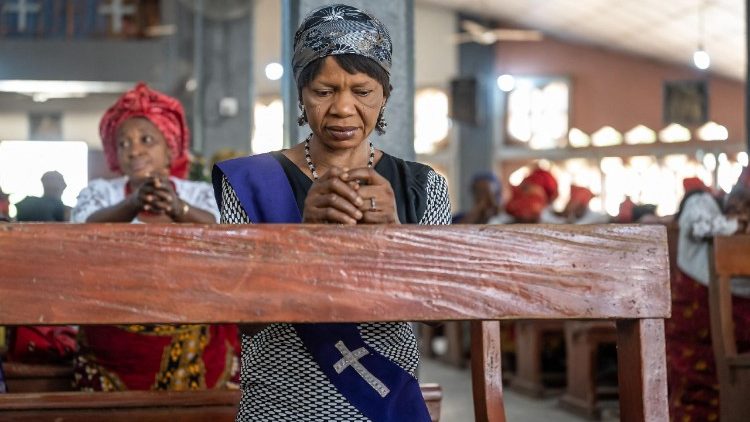 Na Nigéria, libertados nove jovens sequestrados em igreja católica