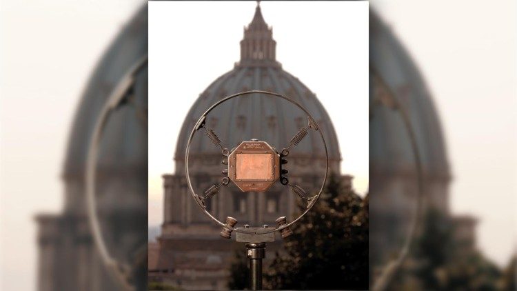 Para os 95 anos, a Rádio Vaticano renova a sua identificação sonora
