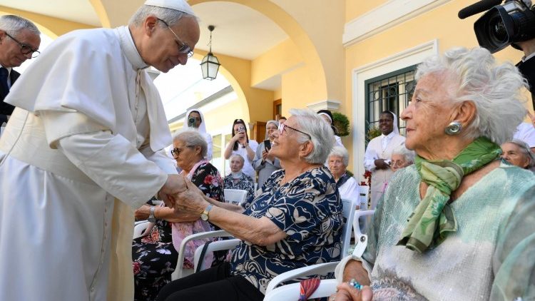 “Eu nunca te esquecerei”, tema do VI Dia Mundial dos Avós e dos Idosos